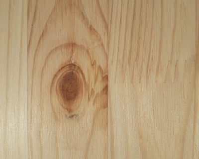 Kantówka sosnowa sęczna, łączona po szerokości, lita